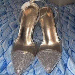 Really confterable and they are new